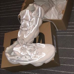 Yezzy 500 blush dessert rat